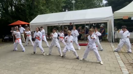 Karate-Vorführung beim Pfarrfest St. Konrad